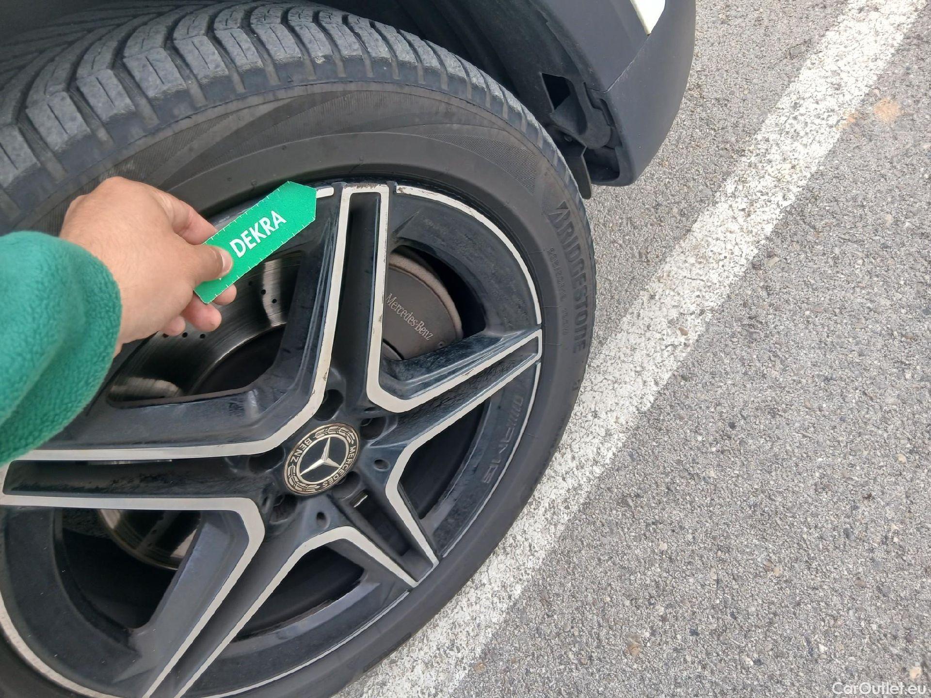  Mercedes  GLB MERCEDES-BENZ  / 2019 / 5P / todoterreno 2.0  220 D 4MATIC DCT 140KW (190CV) #20