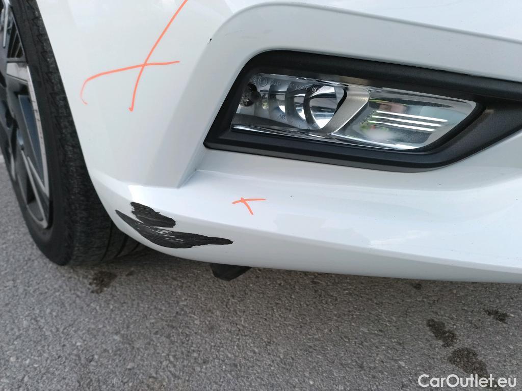  Nissan  Micra NISSAN  / 2017 / 5P / berlina con portón IG-T 68 kW (92 CV) E6D-F Acenta #12