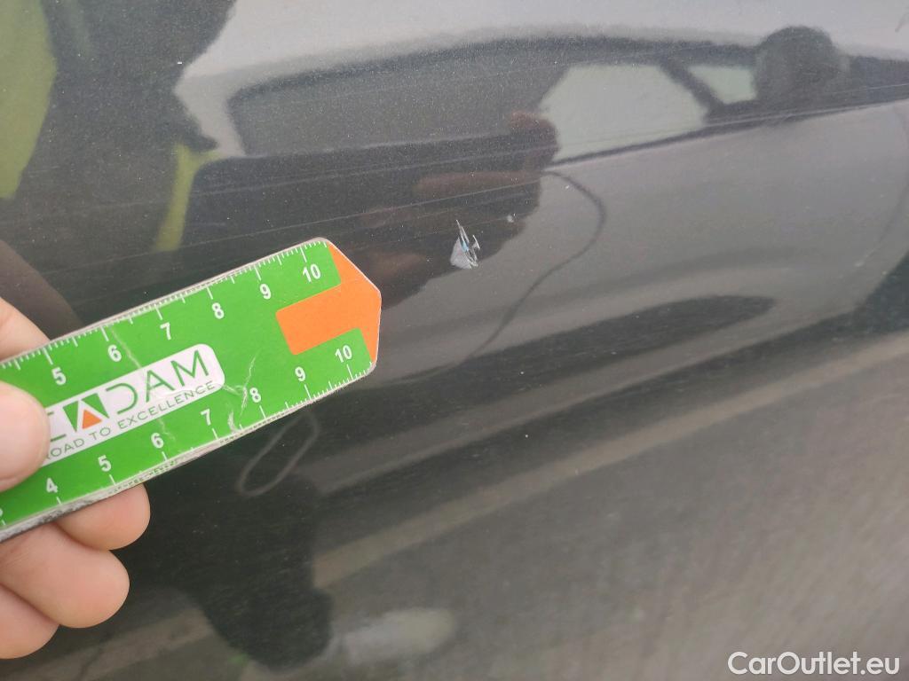  KIA  XCeed KIA  1.6 GDi PHEV 104kW (141CV) eDrive #14