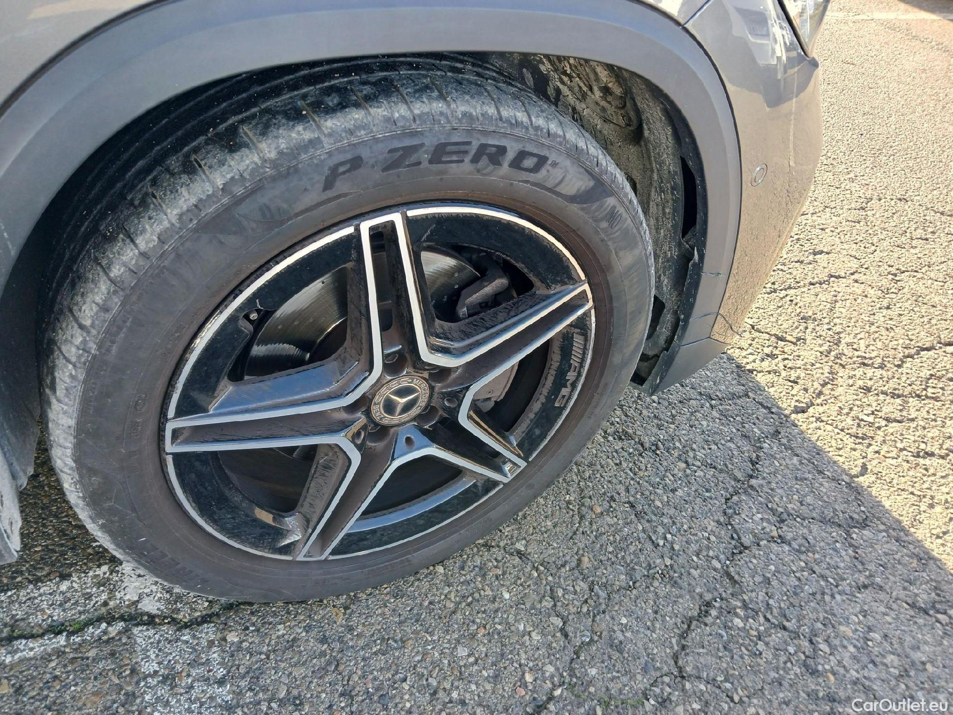  Mercedes  GLA MERCEDES-BENZ  / 2020 / 5P / todoterreno  200 #36