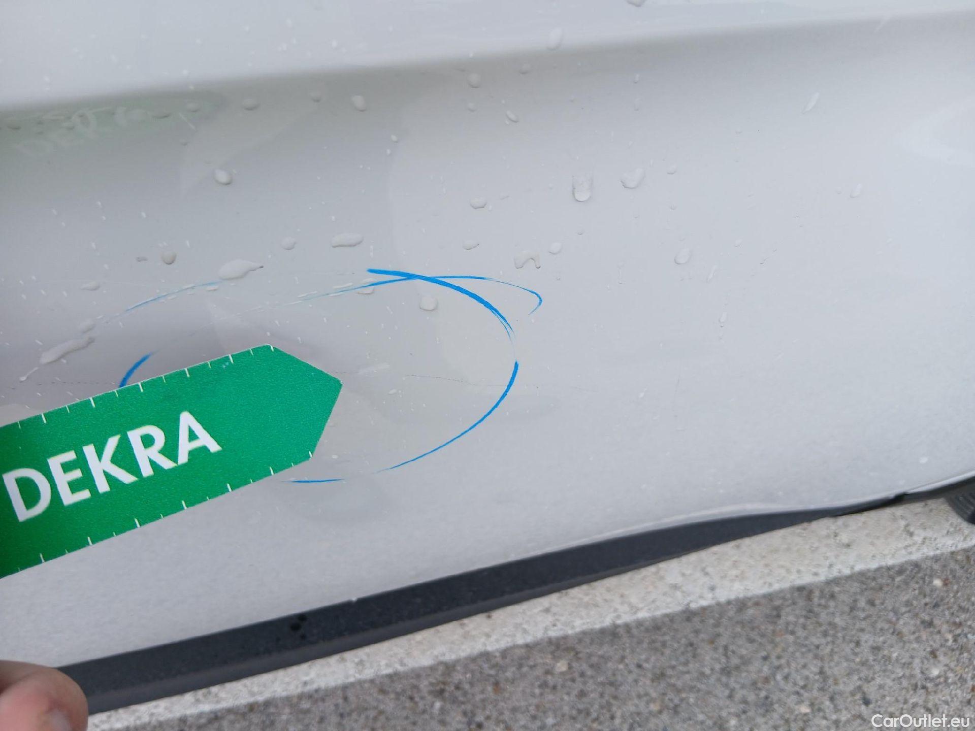  Opel   Grandland X OPEL Grandland / 2021 / 5P / todoterreno 1.5 CDTi Business Edition Auto #21