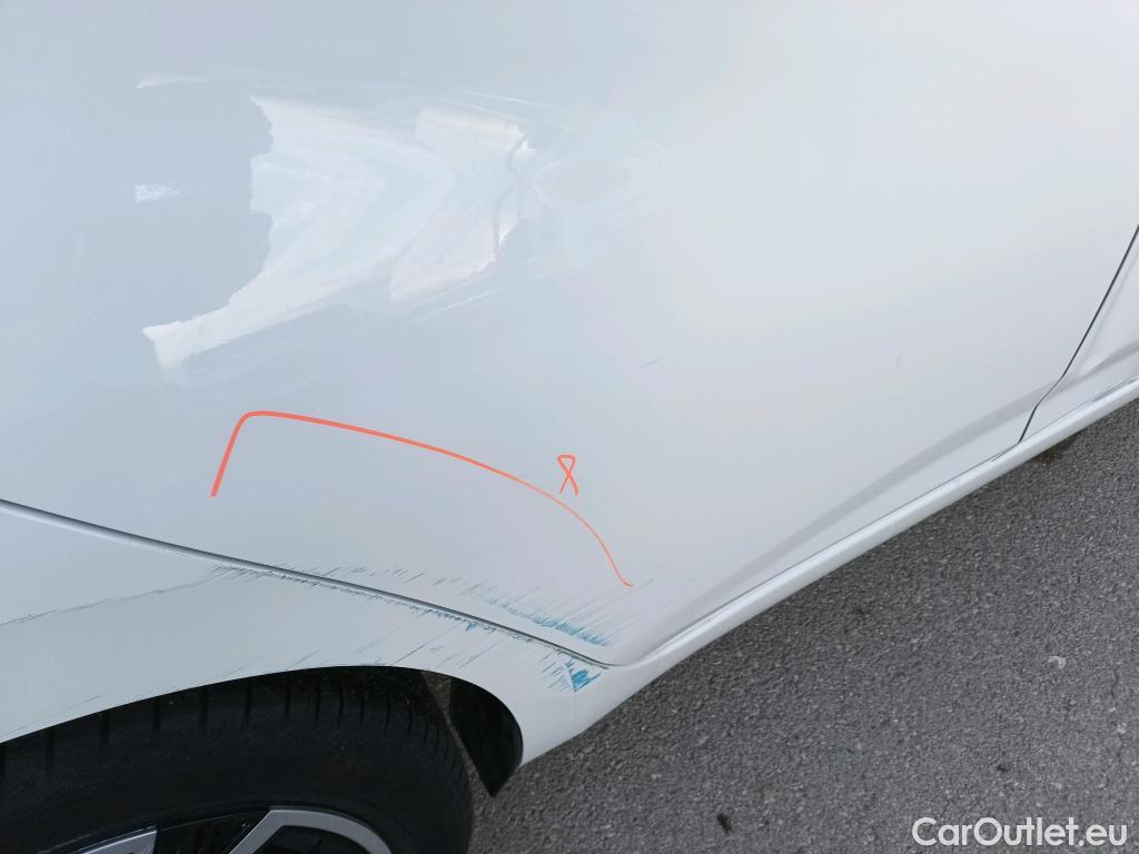  Nissan  Micra NISSAN  / 2017 / 5P / berlina con portón IG-T 68 kW (92 CV) E6D-F Acenta #7