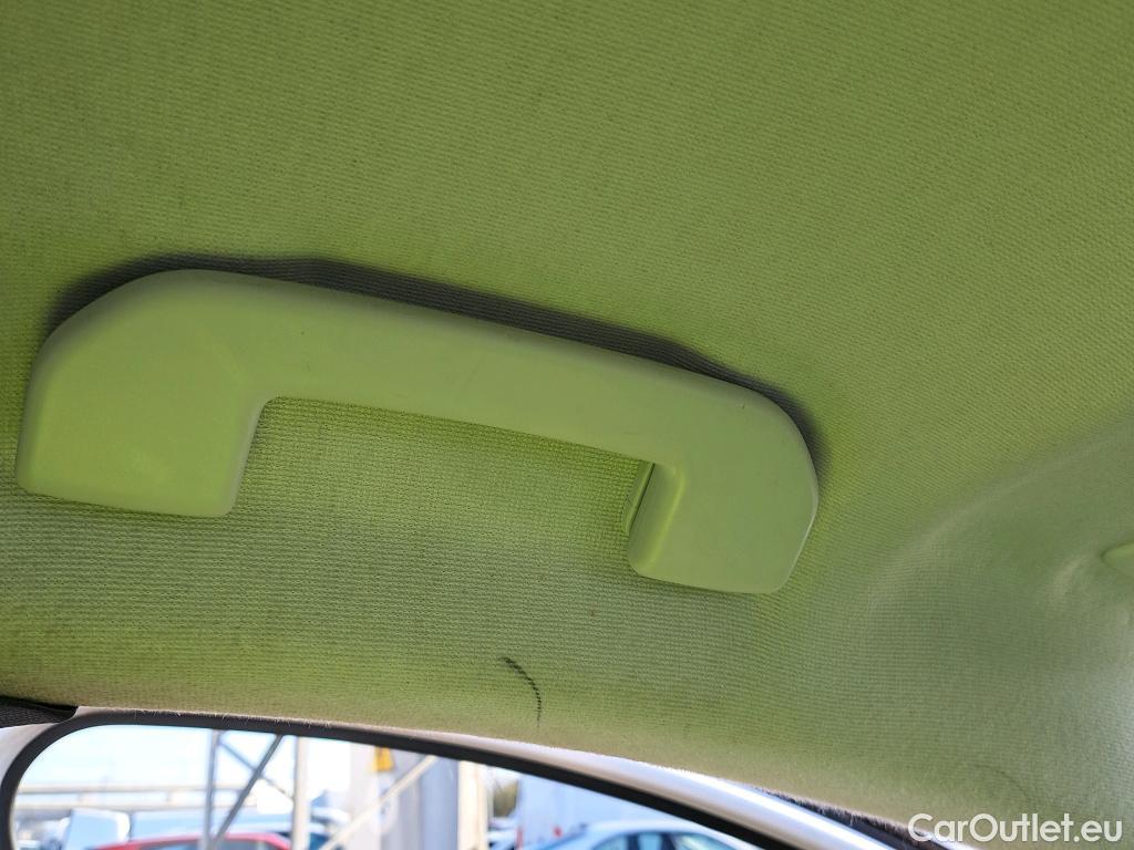  Opel  Corsa OPEL  / 2019 / 5P / berlina con portón 1.2T XHL 74kW (100CV) Edition (AC) #3