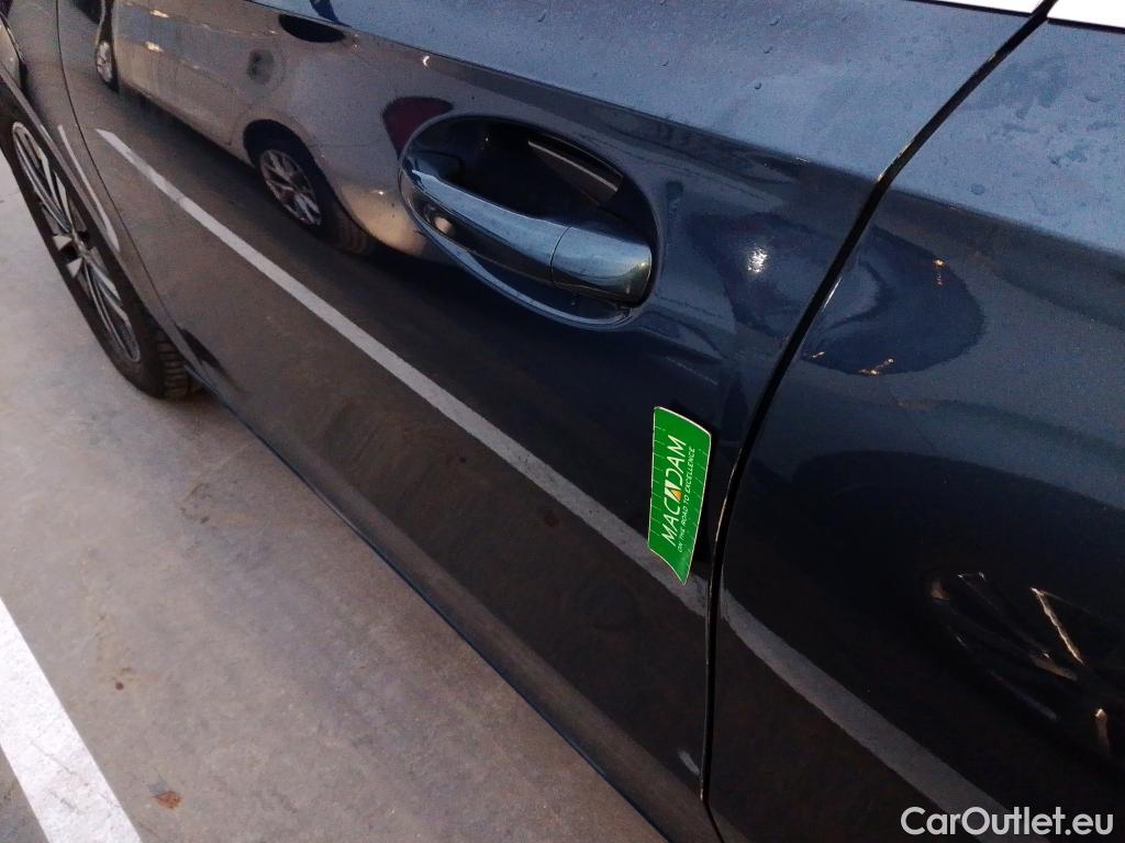  Mercedes  A-Klasse MERCEDES-BENZ Clase A / 2018 / 4P / sedán Sedán A 250 e #3