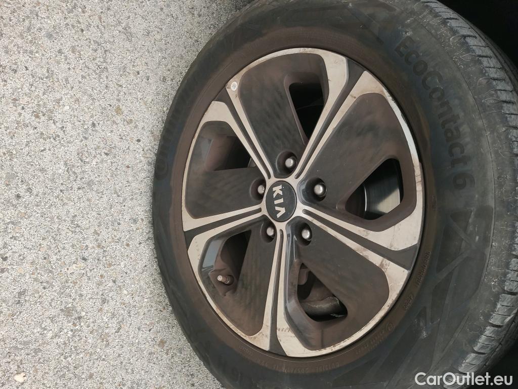  KIA  XCeed KIA  1.6 GDi PHEV 104kW (141CV) eDrive #5