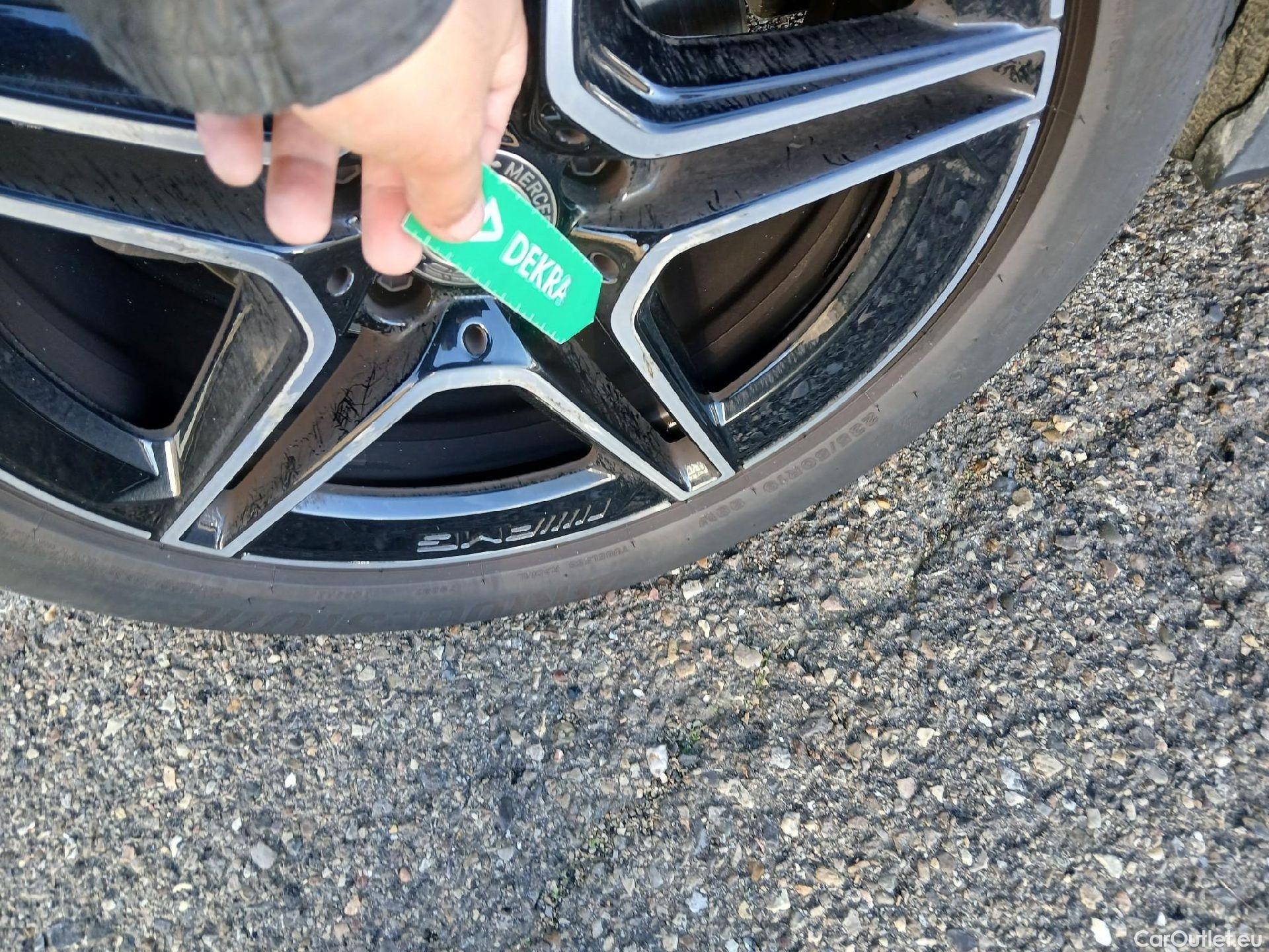  Mercedes  GLA MERCEDES-BENZ  / 2020 / 5P / todoterreno  200 #28