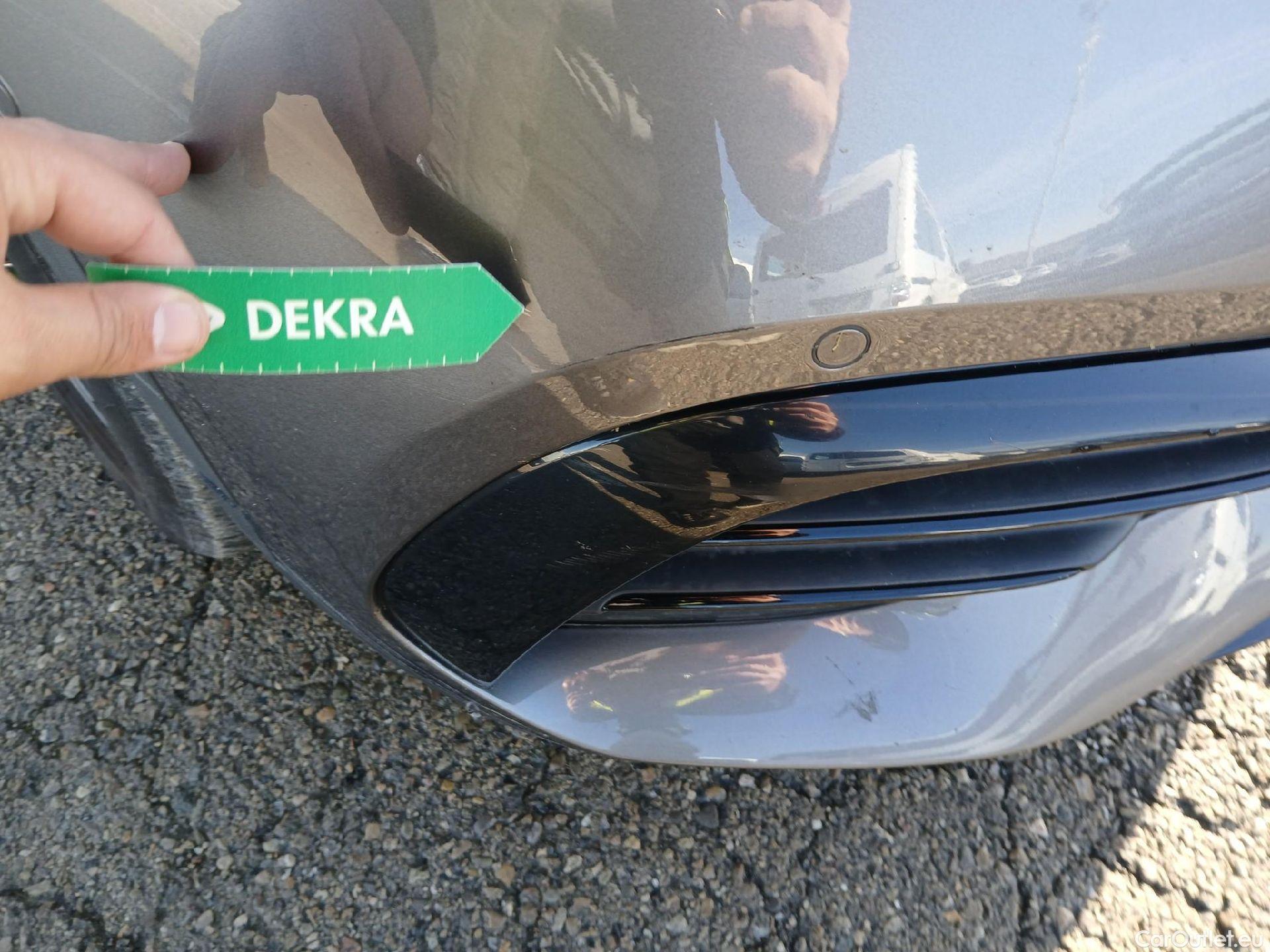  Mercedes  GLA MERCEDES-BENZ  / 2020 / 5P / todoterreno  200 #3