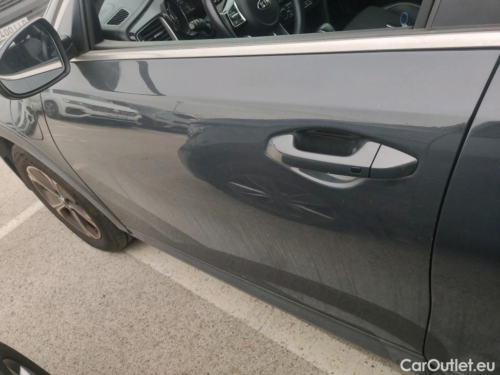  KIA  XCeed KIA  1.6 GDi PHEV 104kW (141CV) eDrive #7