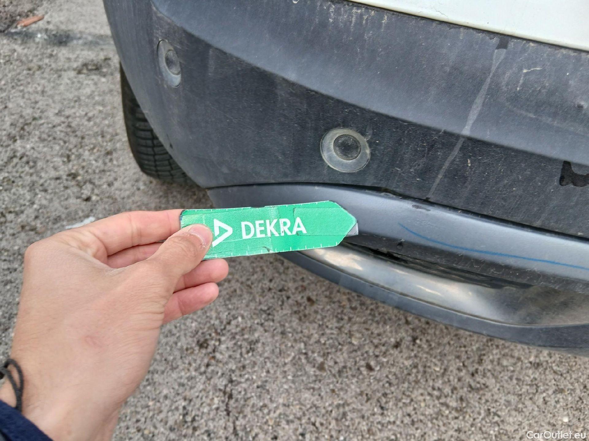  Renault  Kadjar RENAULT  / 2019 / 5P / crossover Zen Blue dCi 110kW (150CV) 4x4 #35