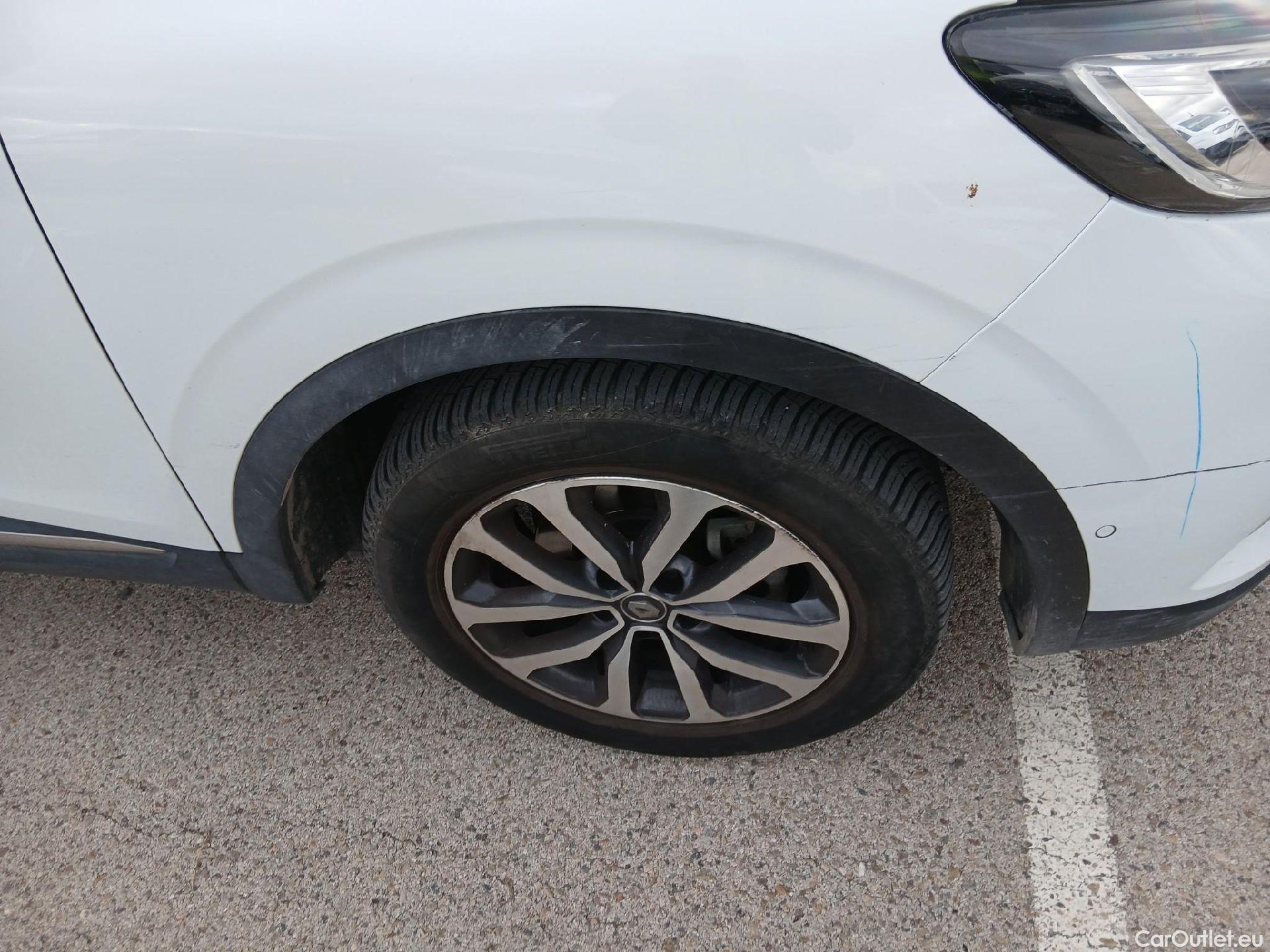  Renault  Kadjar RENAULT  / 2019 / 5P / crossover Zen Blue dCi 110kW (150CV) 4x4 #51