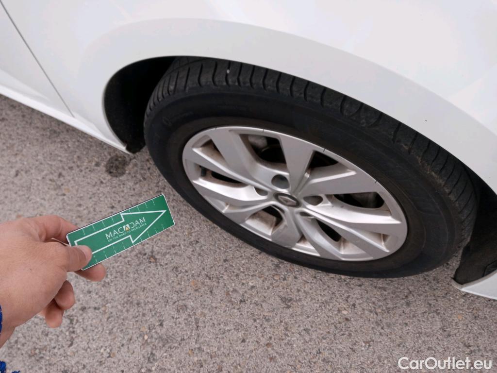  Renault  Megane  IV Grandtour Limited 1.5 dCi 95CV MT6 E6dT #6