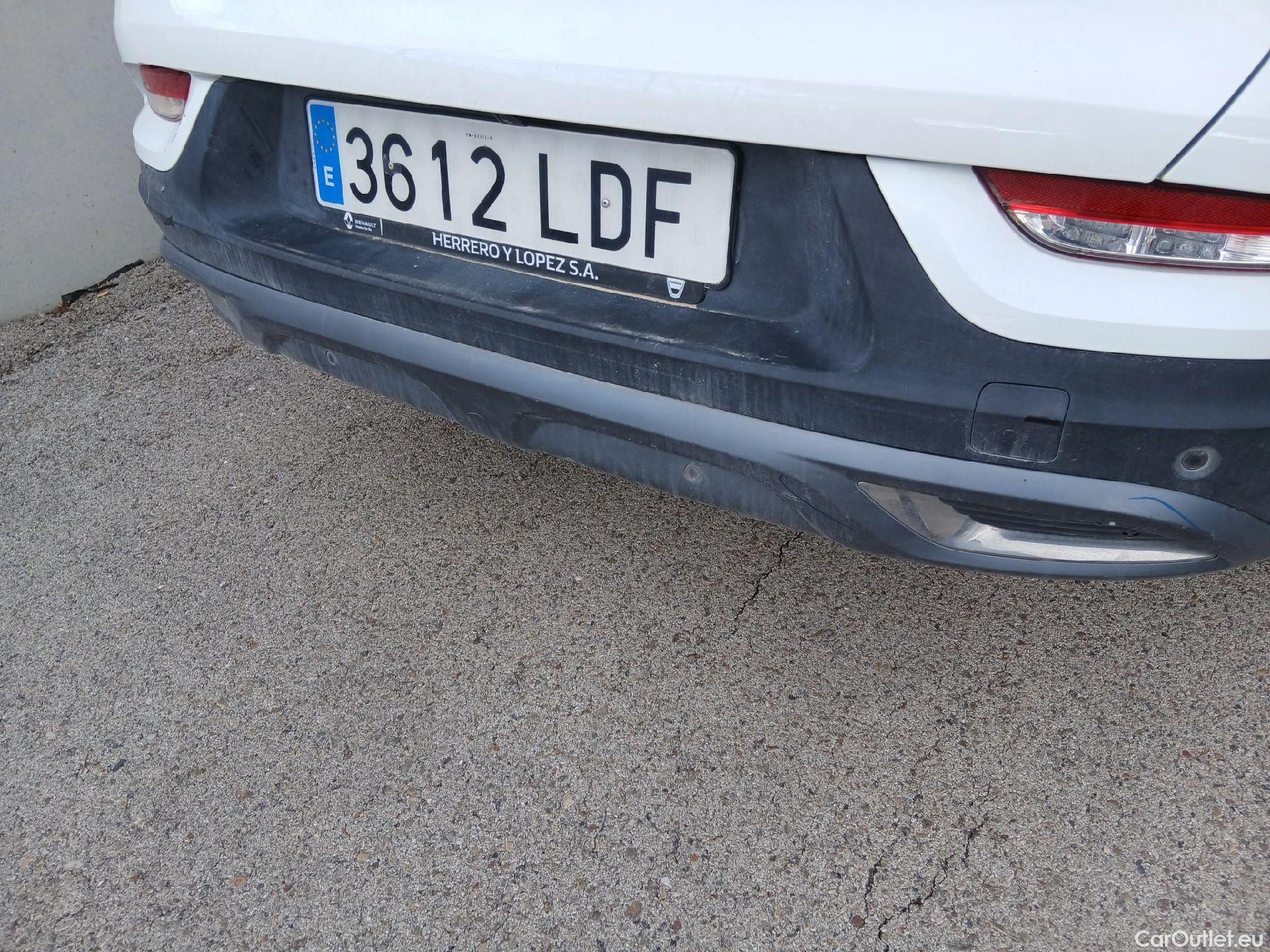  Renault  Kadjar RENAULT  / 2019 / 5P / crossover Zen Blue dCi 110kW (150CV) 4x4 #34