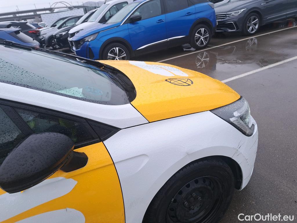  Renault  Clio RENAULT  / 2019 / 5P / berlina con portón Business Blue dCi 74kW (100CV) #13