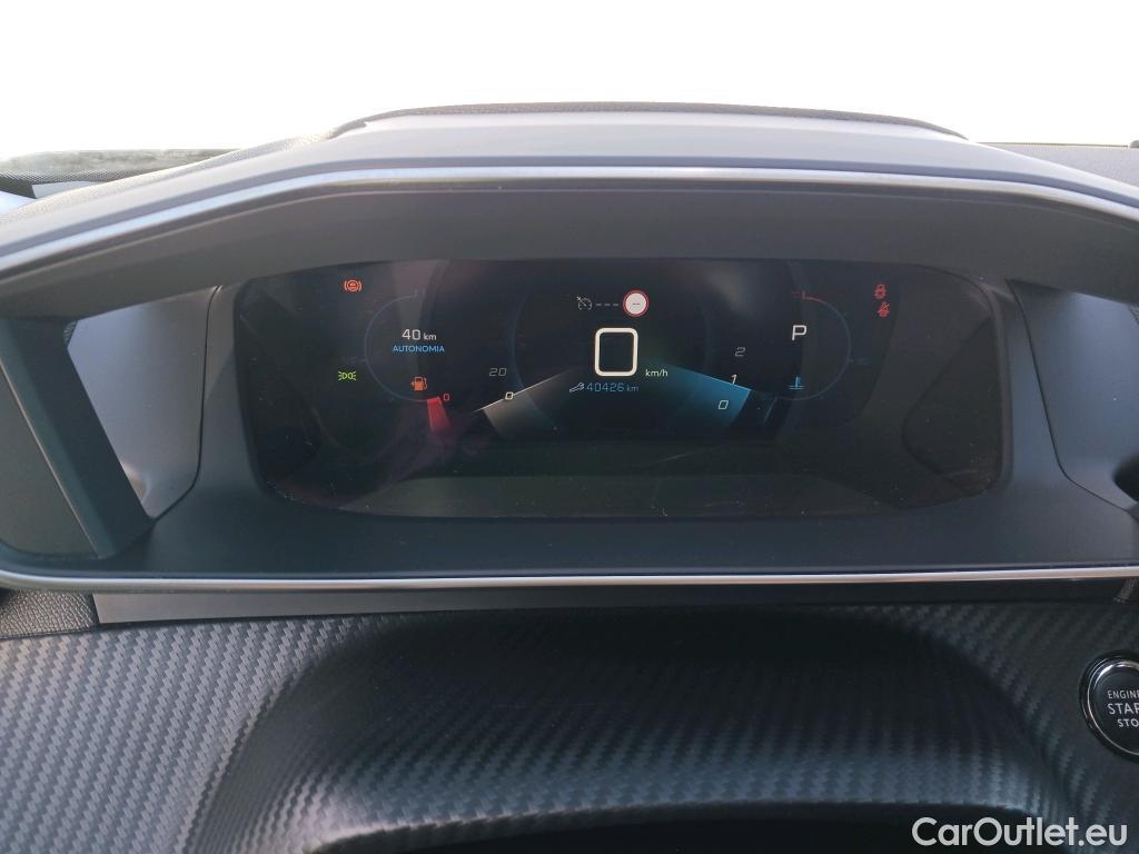  Peugeot  2008 PEUGEOT  / 2019 / 5P / todoterreno Allure Pack Puretech 130 S&S EAT8 (AC2) #13