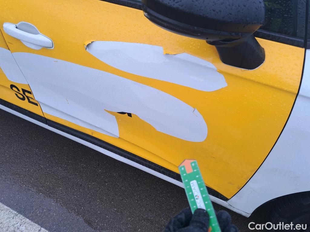  Renault  Clio RENAULT  / 2019 / 5P / berlina con portón Business Blue dCi 74kW (100CV) #10