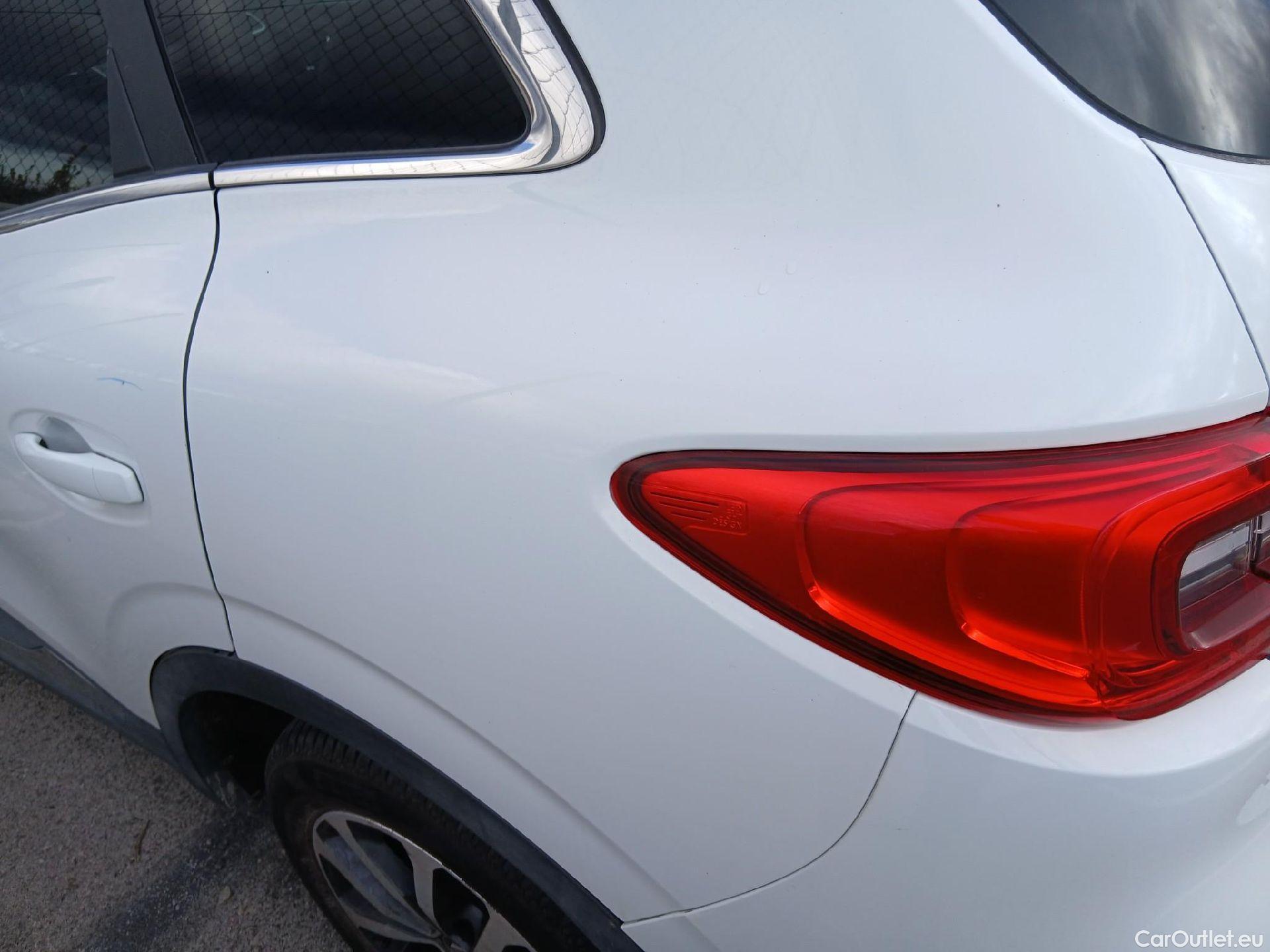  Renault  Kadjar RENAULT  / 2019 / 5P / crossover Zen Blue dCi 110kW (150CV) 4x4 #27