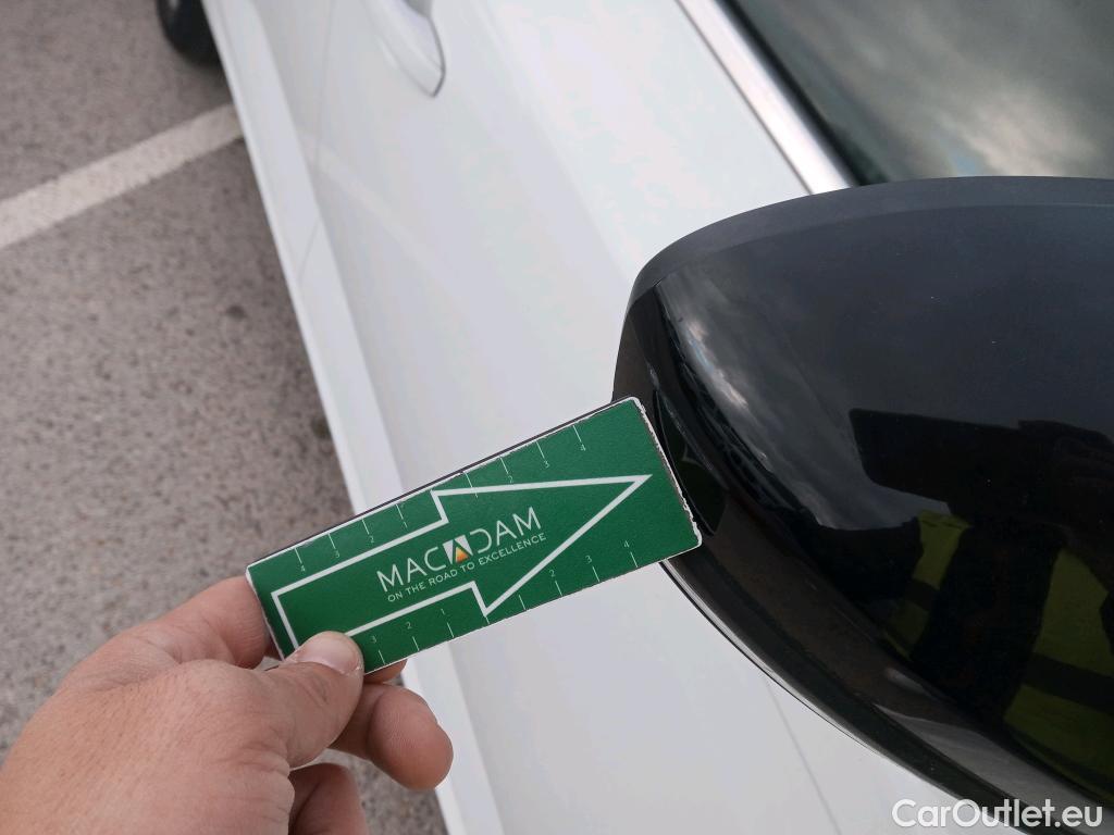  Renault  Megane  IV Grandtour Limited 1.5 dCi 95CV MT6 E6dT #16