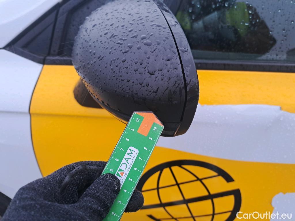  Renault  Clio RENAULT  / 2019 / 5P / berlina con portón Business Blue dCi 74kW (100CV) #43