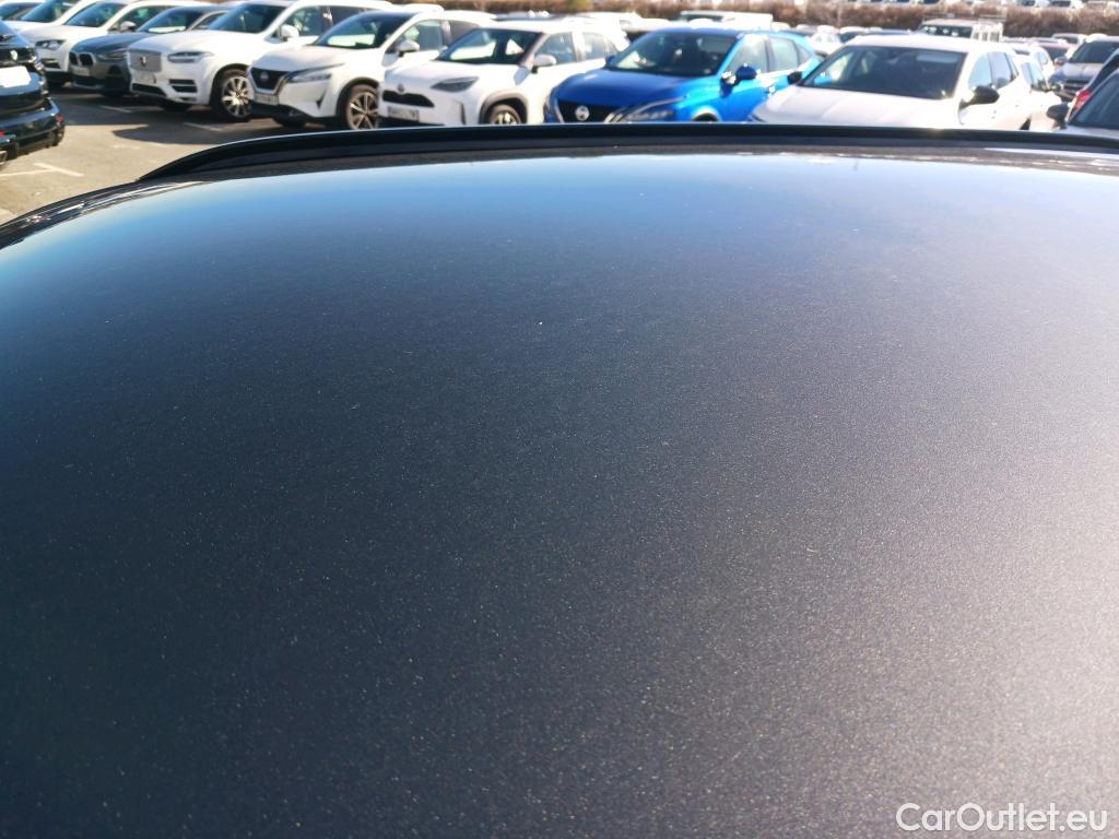  Peugeot  2008 PEUGEOT  / 2019 / 5P / todoterreno Allure Pack Puretech 130 S&S EAT8 (AC2) #17