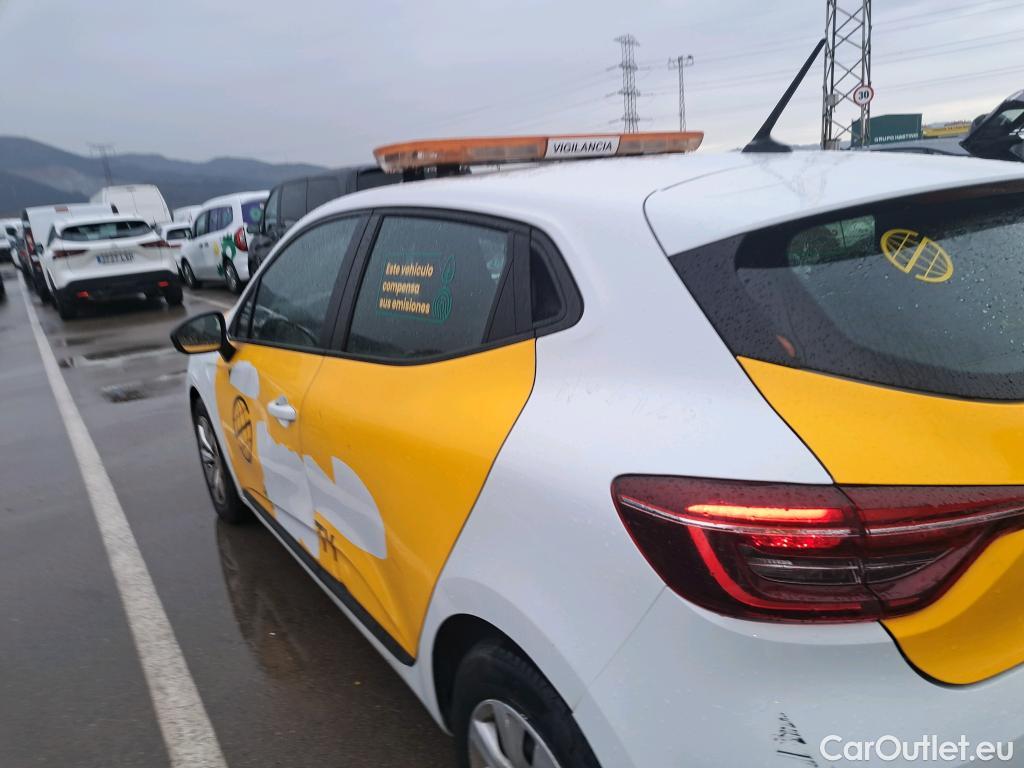  Renault  Clio RENAULT  / 2019 / 5P / berlina con portón Business Blue dCi 74kW (100CV) #16