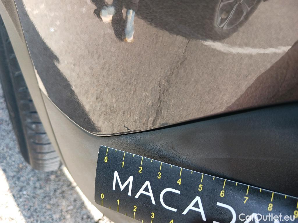  Peugeot  2008 PEUGEOT  / 2019 / 5P / todoterreno Allure Pack Puretech 130 S&S EAT8 (AC2) #8