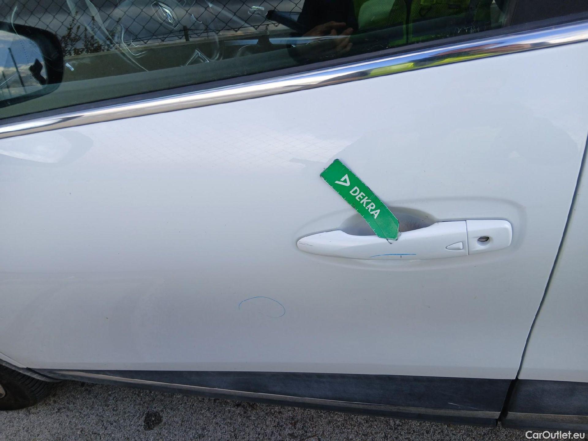  Renault  Kadjar RENAULT  / 2019 / 5P / crossover Zen Blue dCi 110kW (150CV) 4x4 #18