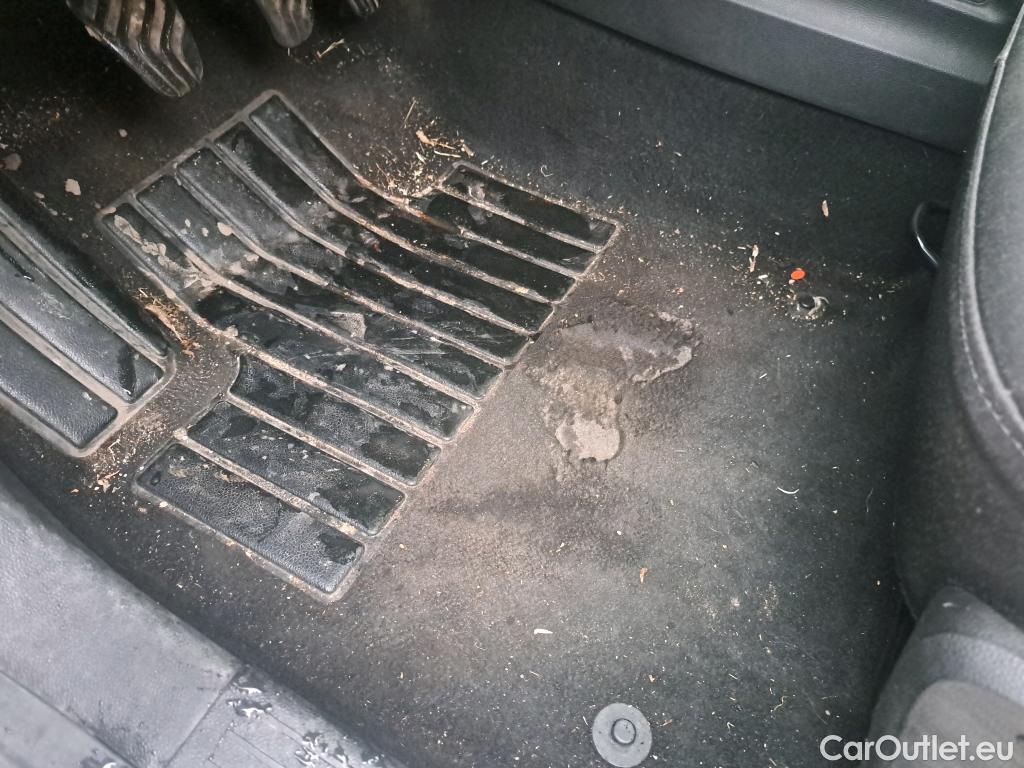  Renault  Clio RENAULT  / 2019 / 5P / berlina con portón Business Blue dCi 74kW (100CV) #1