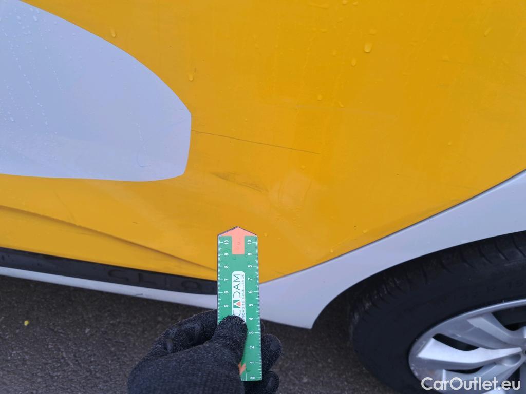  Renault  Clio RENAULT  / 2019 / 5P / berlina con portón Business Blue dCi 74kW (100CV) #21