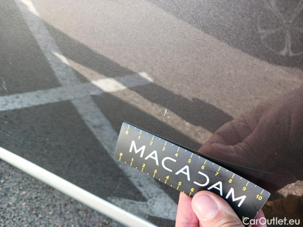  Peugeot  2008 PEUGEOT  / 2019 / 5P / todoterreno Allure Pack Puretech 130 S&S EAT8 (AC2) #3