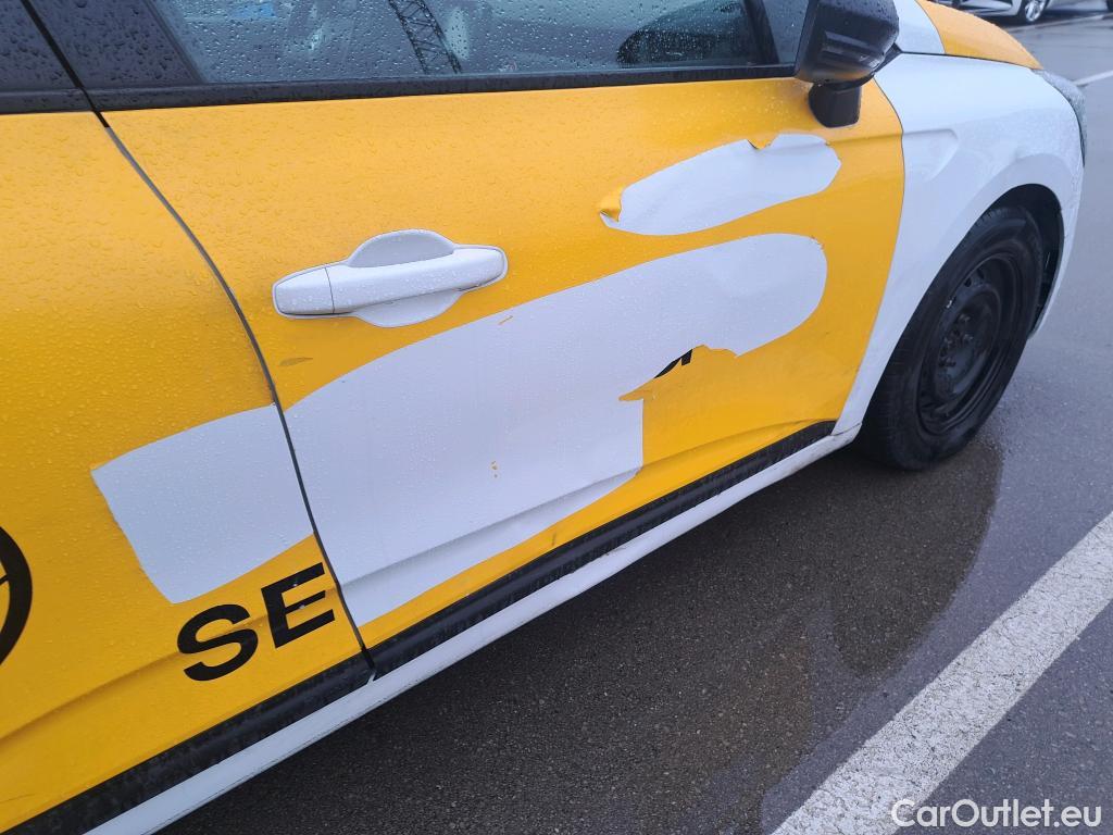  Renault  Clio RENAULT  / 2019 / 5P / berlina con portón Business Blue dCi 74kW (100CV) #9