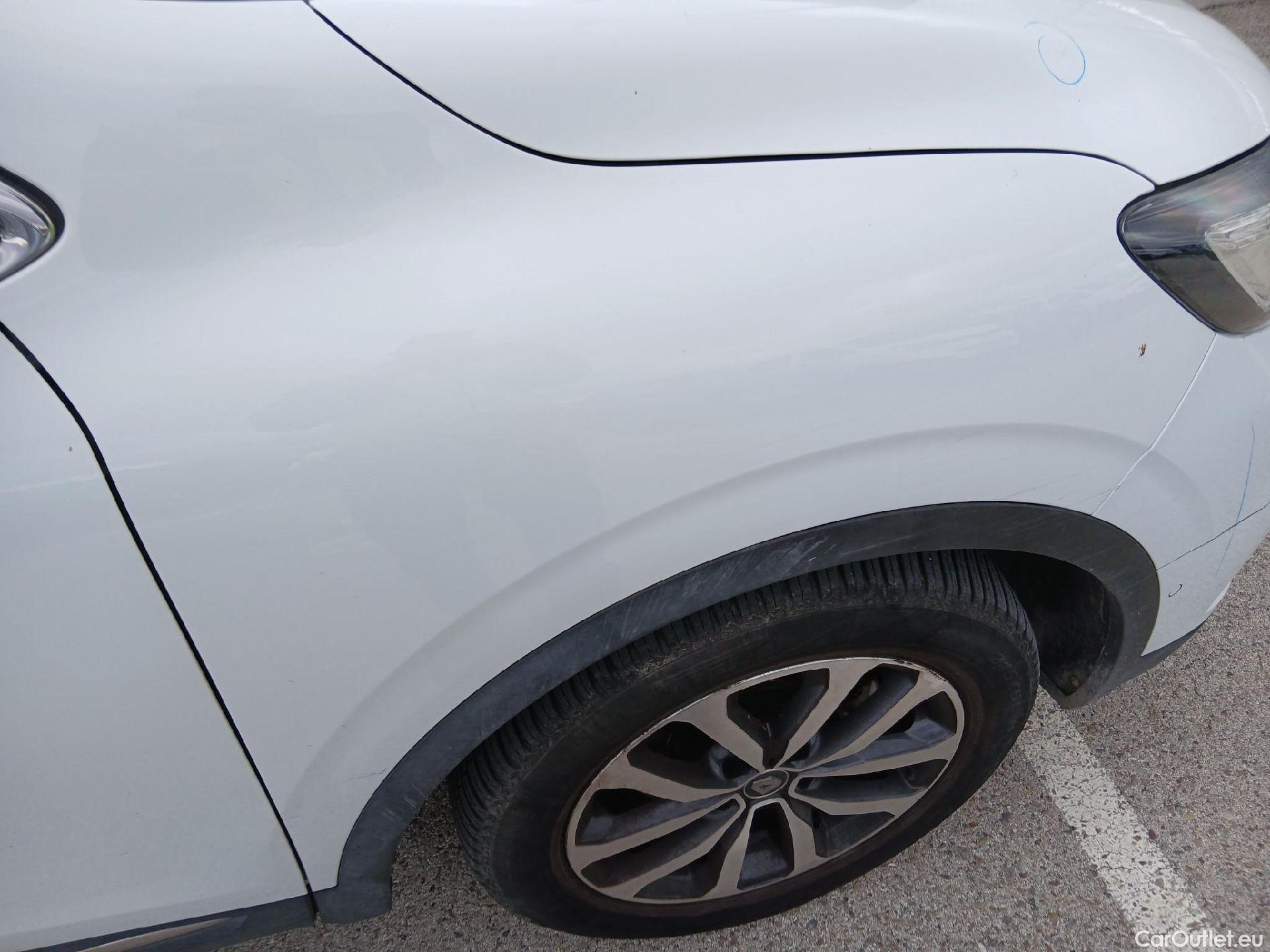  Renault  Kadjar RENAULT  / 2019 / 5P / crossover Zen Blue dCi 110kW (150CV) 4x4 #53