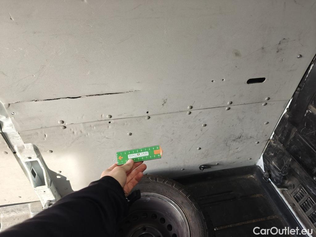  Ford  Transit FORD  / 2013 / 4P / furgón 350 96kW L3H2 Van Trend FWD MHEV #40