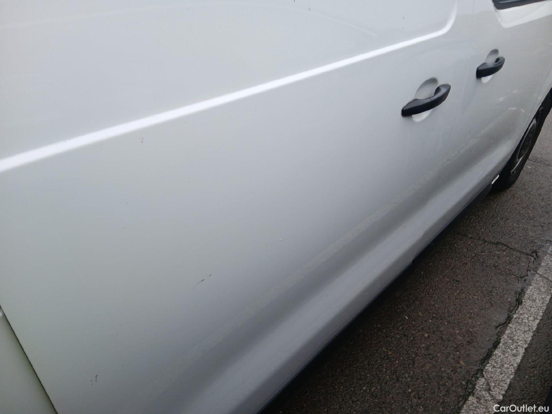  Peugeot  Expert PEUGEOT  / 2016 / 4P / furgón Furgón Premium 1.5 BlueHDi 100 Standard (AC) #15