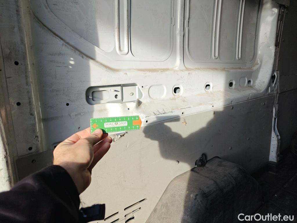  Ford  Transit FORD  / 2013 / 4P / furgón 350 96kW L3H2 Van Trend FWD MHEV #56