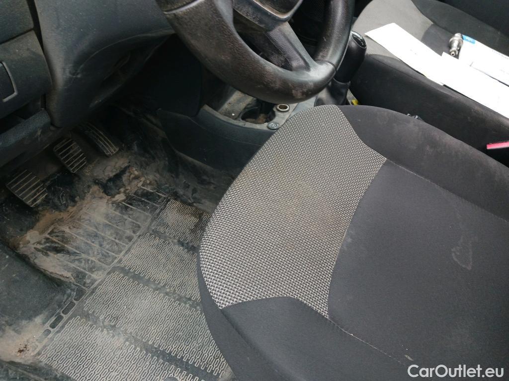  Dacia  Dokker DACIA  / 2013 / 4P / furgón derivado de turismo Van Essential 1.6 80kW (110CV) GLP #25