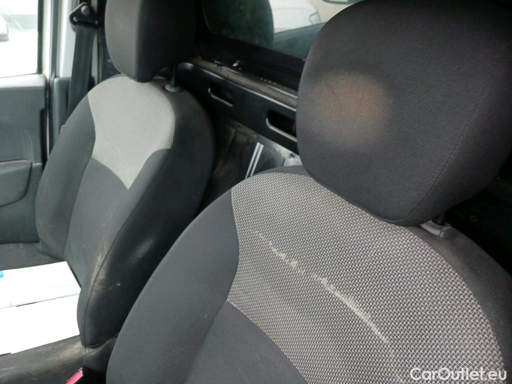  Dacia  Dokker DACIA  / 2013 / 4P / furgón derivado de turismo Van Essential 1.6 80kW (110CV) GLP #28