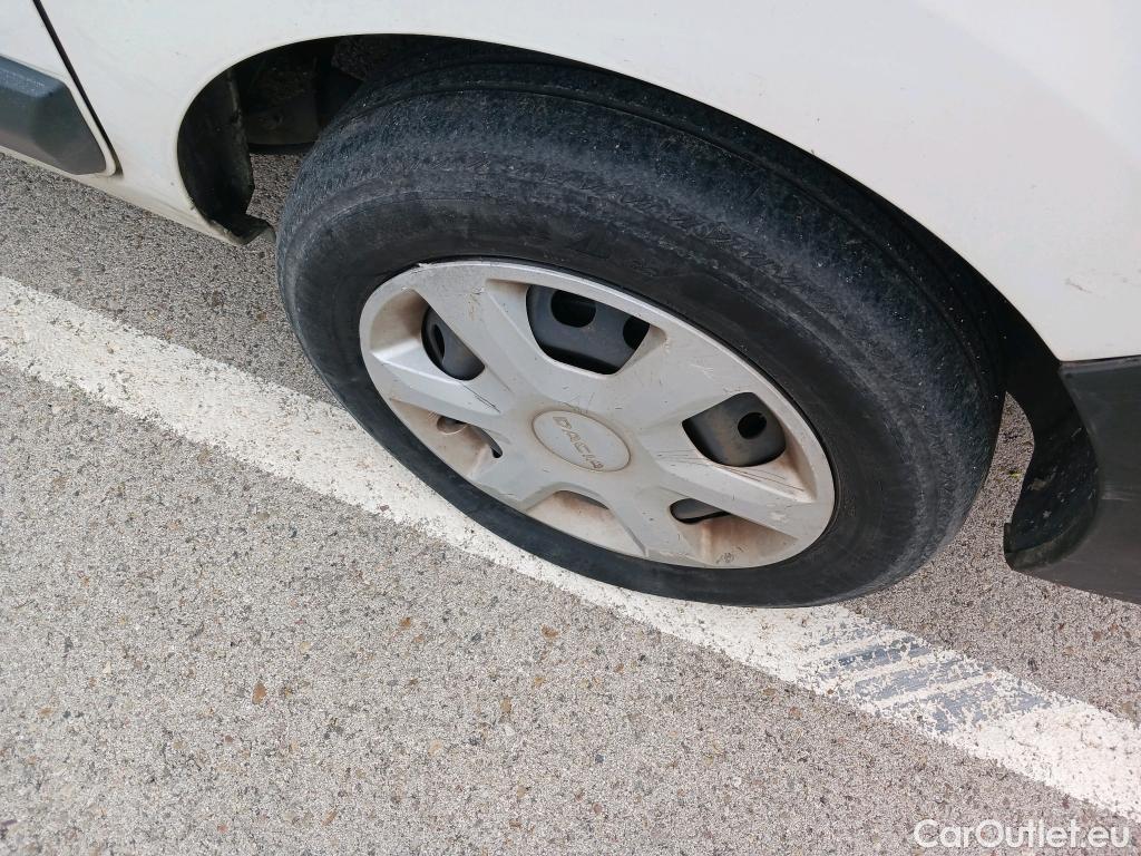  Dacia  Dokker DACIA  / 2013 / 4P / furgón derivado de turismo Van Essential 1.6 80kW (110CV) GLP #29