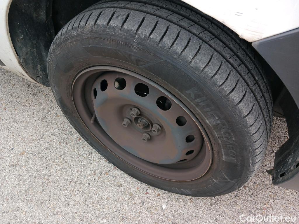  Dacia  Dokker DACIA  / 2013 / 4P / furgón derivado de turismo Van Essential 1.6 80kW (110CV) GLP #37