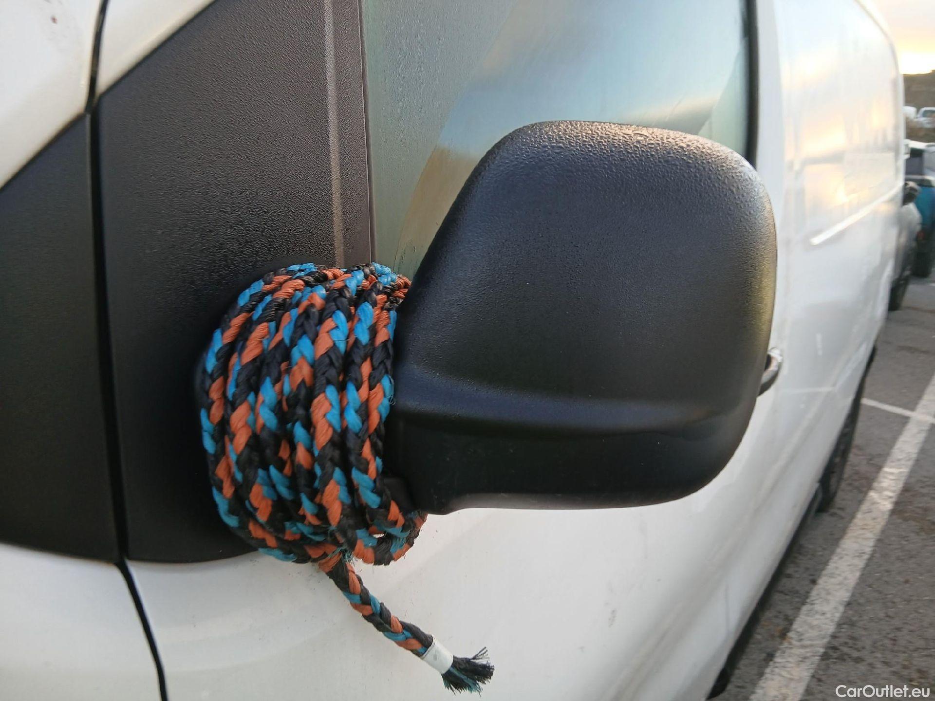  Opel  Vivaro OPEL  / 2019 / 4P / furgón 1.5 Diésel 88kW (120CV) M Std Select #26