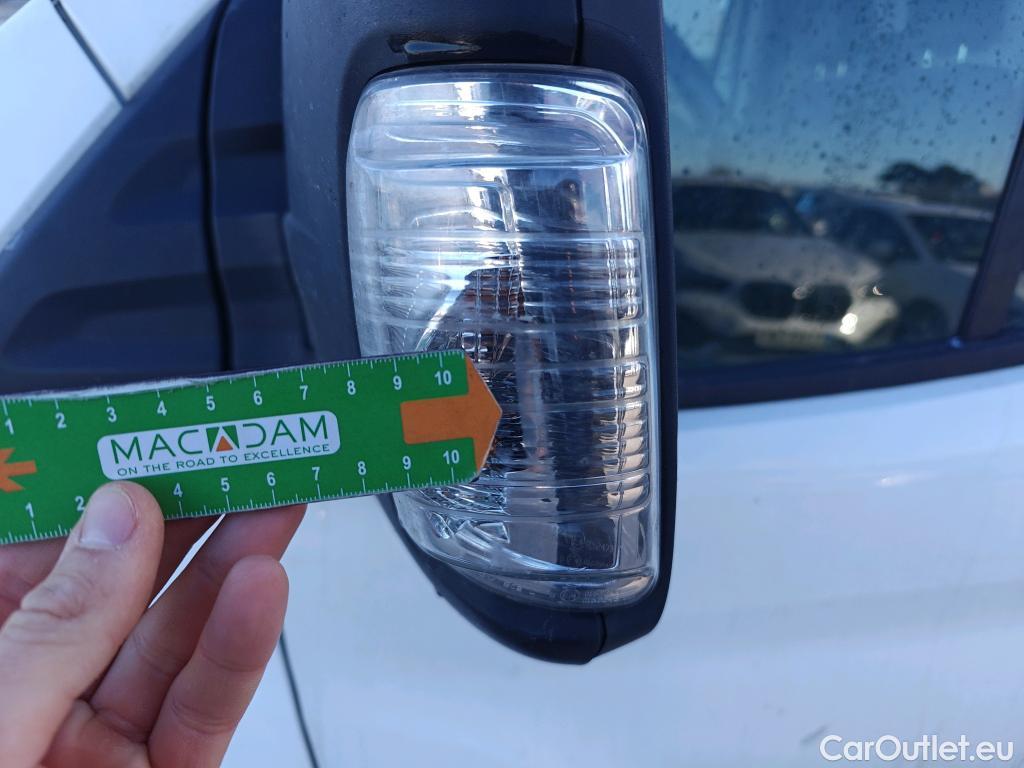  Ford  Transit FORD  / 2013 / 4P / furgón 350 96kW L3H2 Van Trend FWD MHEV #90