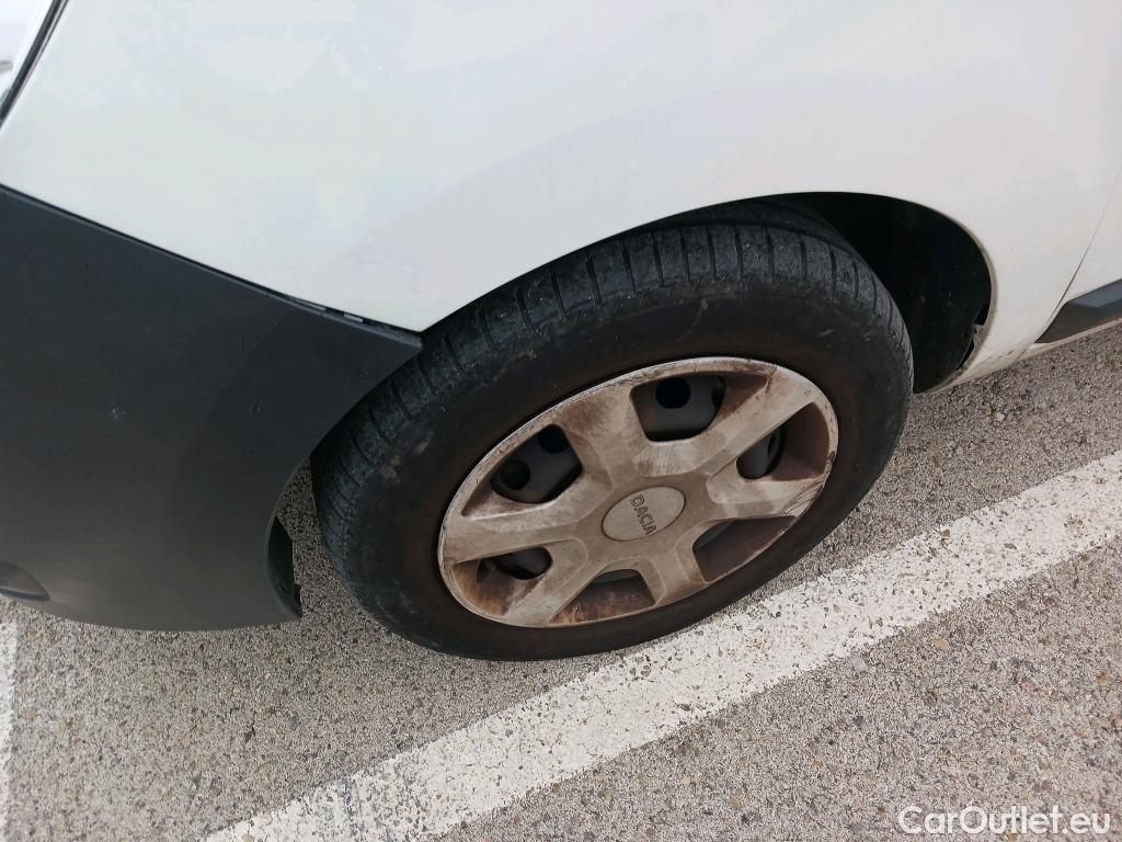  Dacia  Dokker DACIA  / 2013 / 4P / furgón derivado de turismo Van Essential 1.6 80kW (110CV) GLP #56