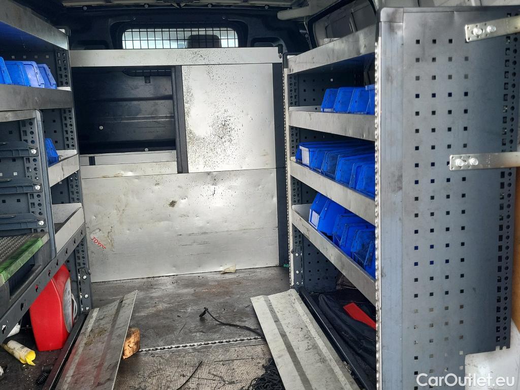  Toyota  Proace TOYOTA  / 2016 / 4P / furgón FU. MEDIO (L1) 2.0D 90kW COMFORT CARGA + #48