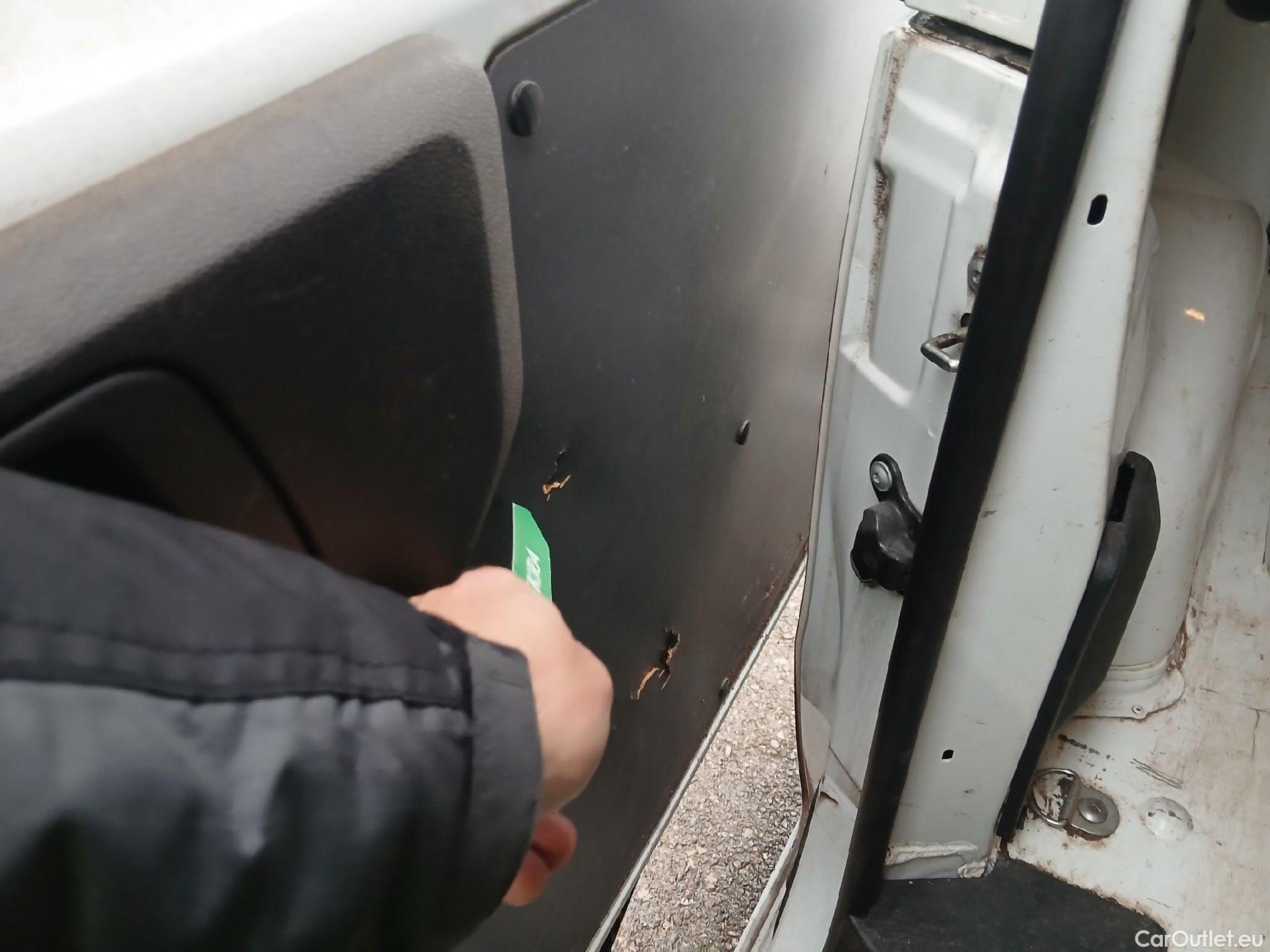  Peugeot  Expert PEUGEOT  / 2016 / 4P / furgón Furgón Premium 1.5 BlueHDi 100 Standard (AC) #23