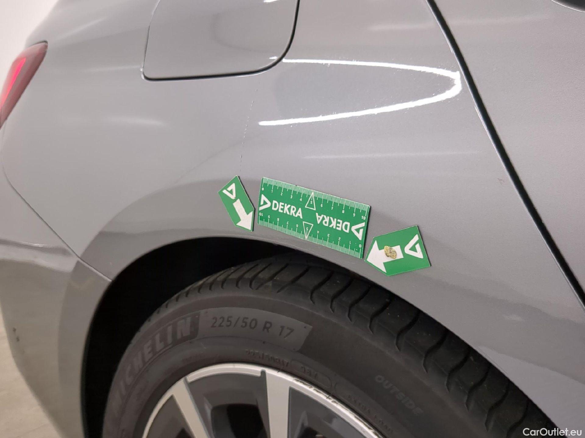  Bmw  Serie 3 BMW Série 3 Touring / 2022 / 5P / Break 318i 156ch Business Design BVA8 #10