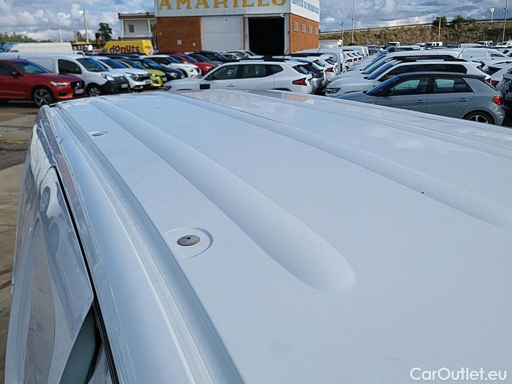  Renault  Kangoo RENAULT  Furgón/2013/4P/furgón derivado de turismo Maxi 2p Blue dCi 70 kW (95CV) #10