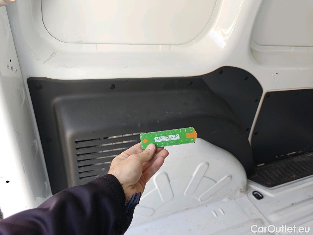  Renault  Kangoo RENAULT  Furgón/2013/3P/furgón derivado de turismo Profesional dCi 66kW (90CV) Euro 6 #58