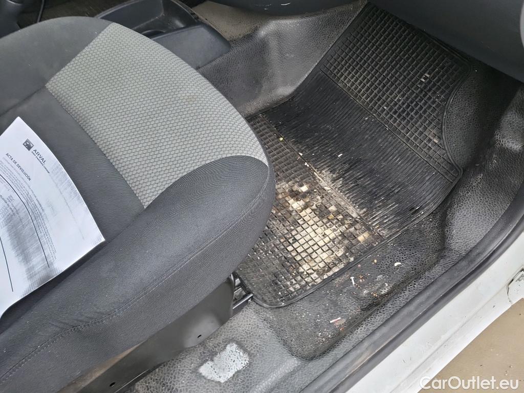  Renault  Kangoo RENAULT  Furgón/2013/4P/furgón derivado de turismo Maxi 2p Blue dCi 70 kW (95CV) #45