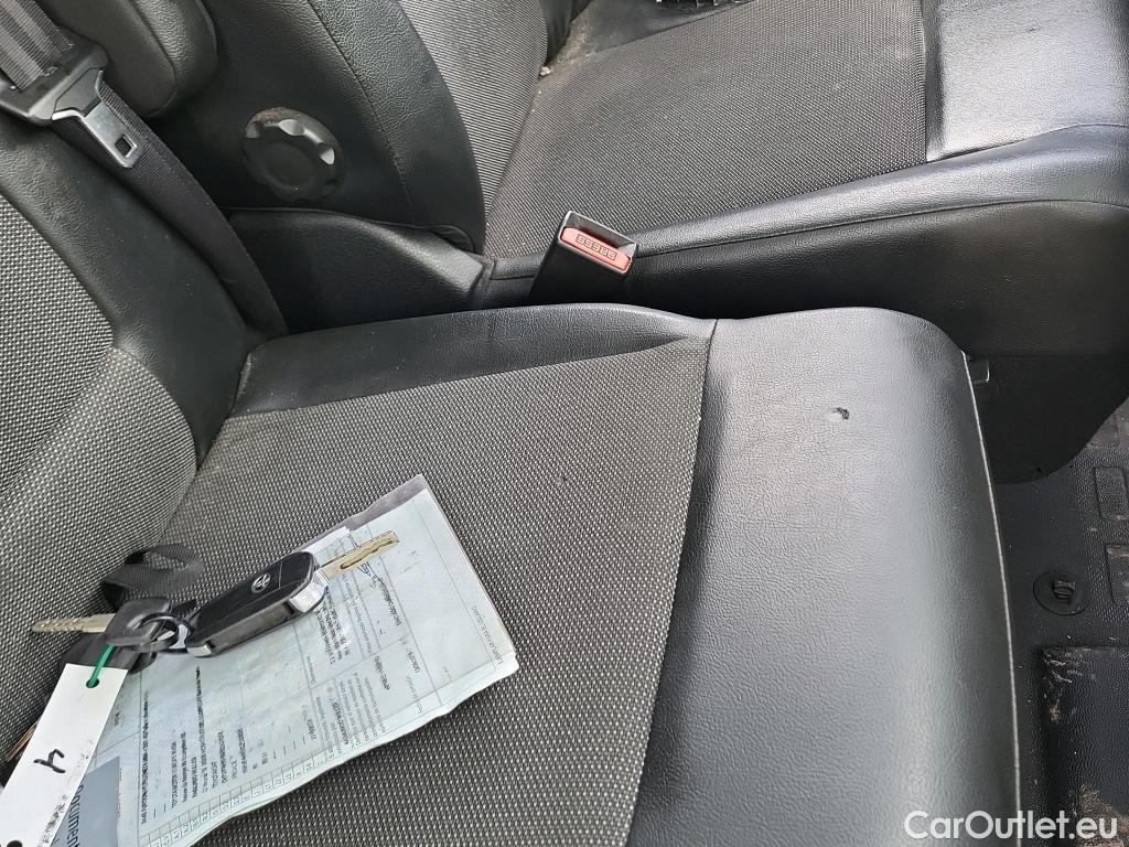  Toyota  Proace TOYOTA  / 2016 / 4P / furgón FU. MEDIO (L1) 2.0D 90kW COMFORT CARGA + #31