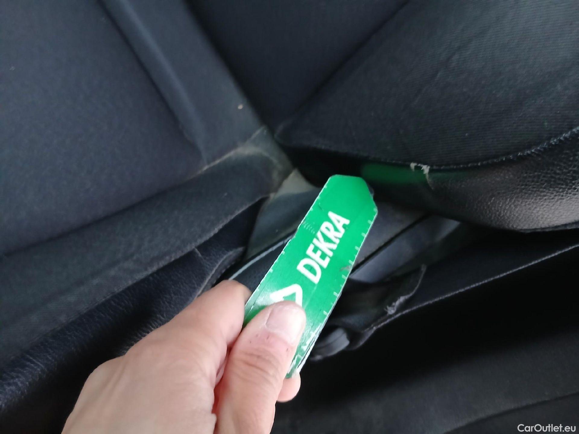  Renault  Kangoo RENAULT  Combi / 2021 / 5P / combi Life Edition One 1.5 Blue dCi 70kW(95CV) (IND)(AC) #23