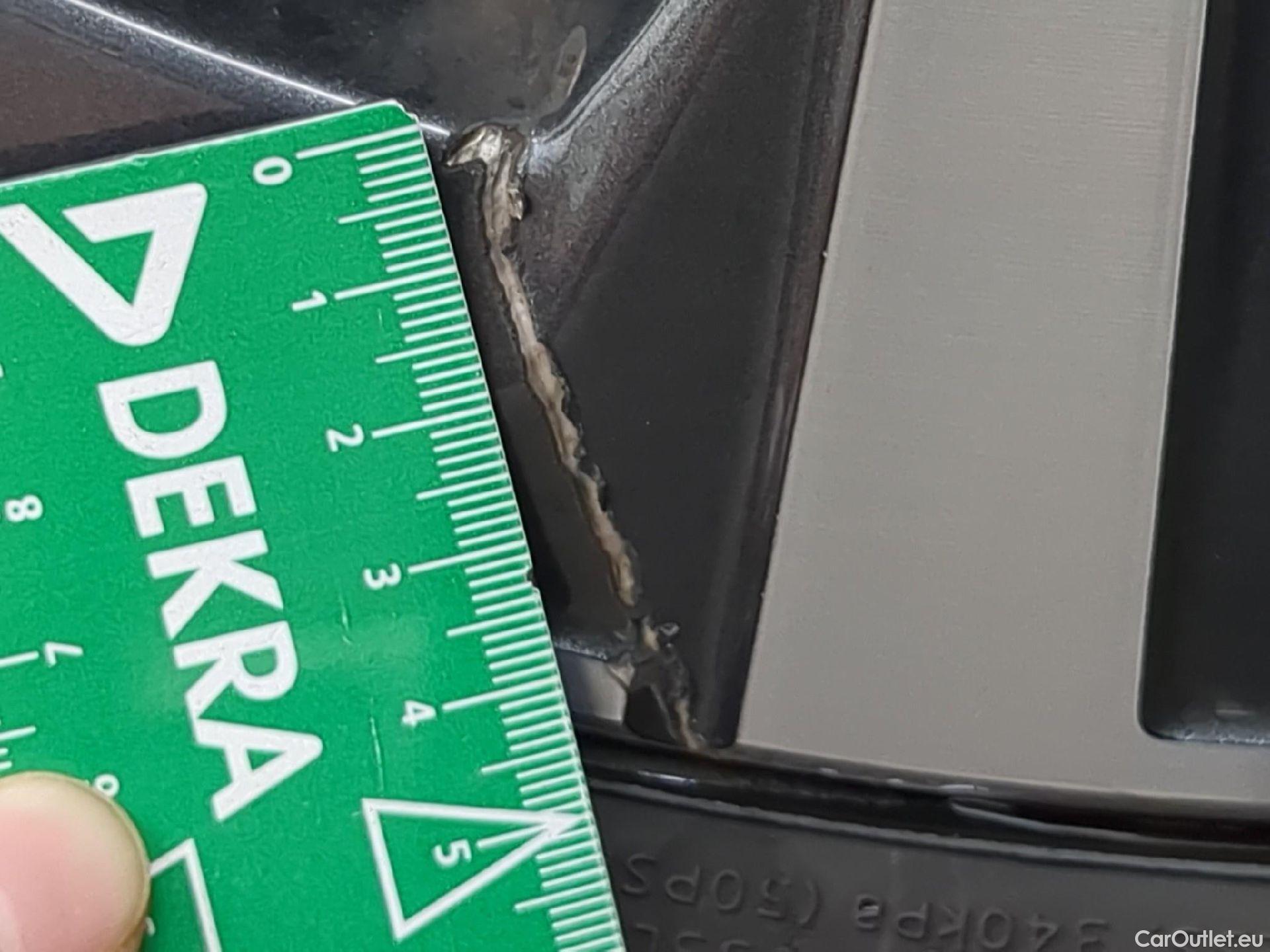  Bmw  Serie 3 BMW Série 3 Touring / 2022 / 5P / Break 318i 156ch Business Design BVA8 #5